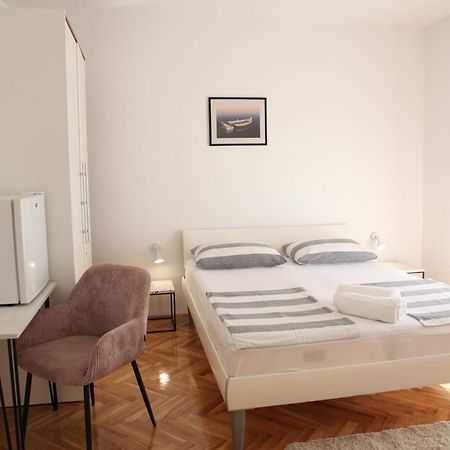 Rooms Kresan Zadar Exteriör bild