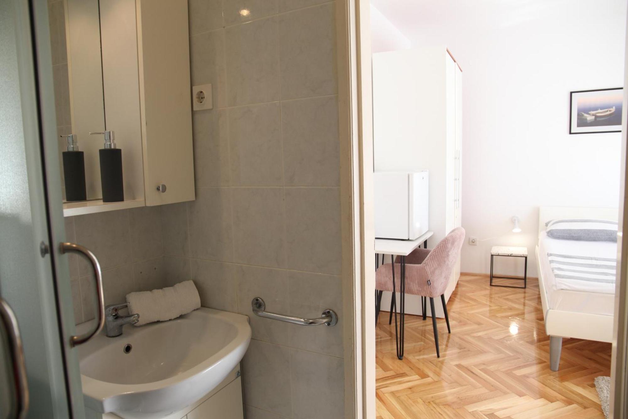 Rooms Kresan Zadar Exteriör bild